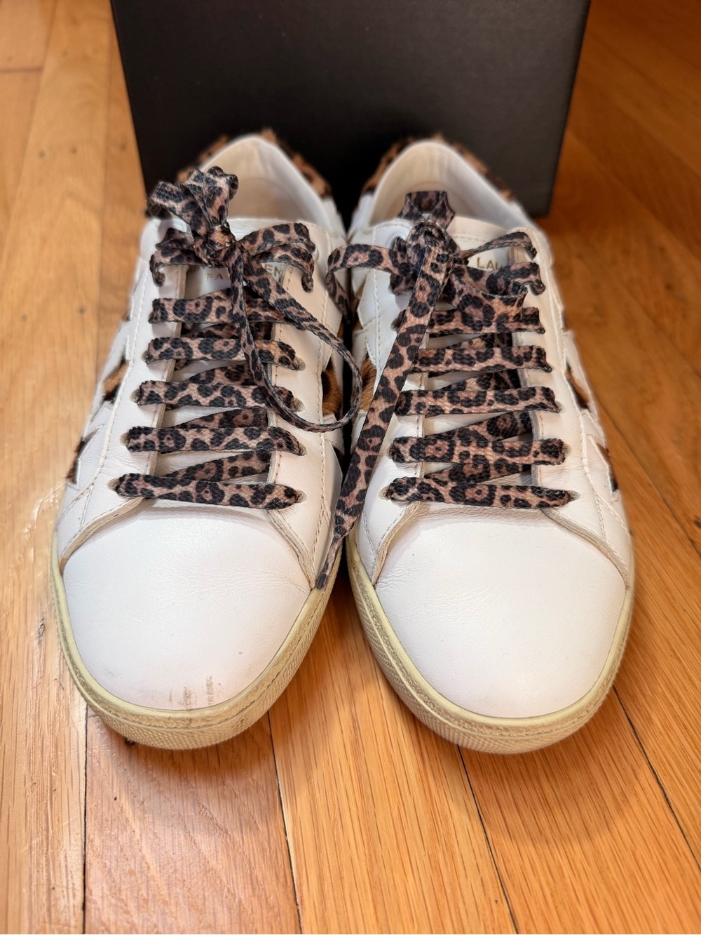 Saint Laurent White Leather Low-Top Sneakers with Leopard Star Detail - Picture 6 of 9